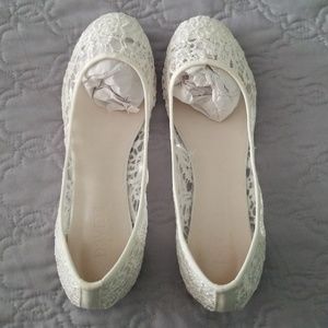 David's Bridal lace flats